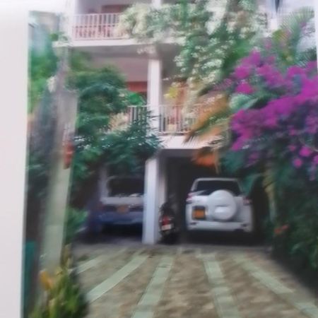 Old Town Hotel Kandy Esterno foto
