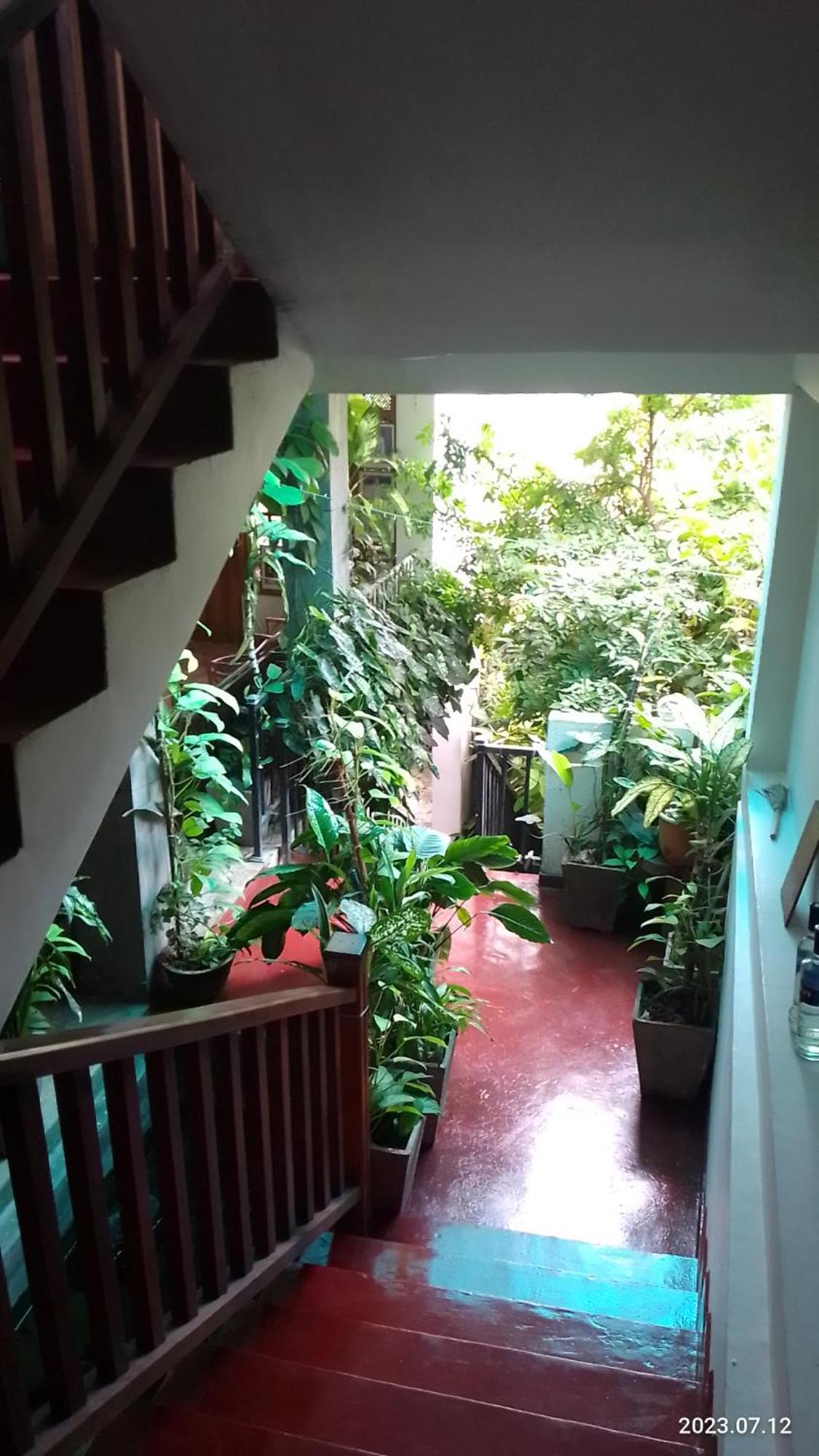 Old Town Hotel Kandy Esterno foto