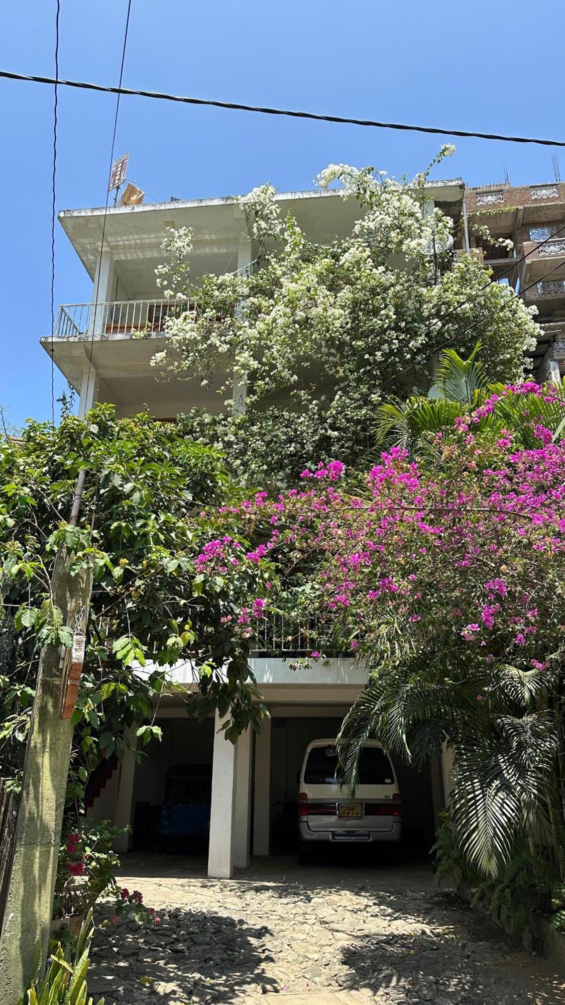 Old Town Hotel Kandy Esterno foto