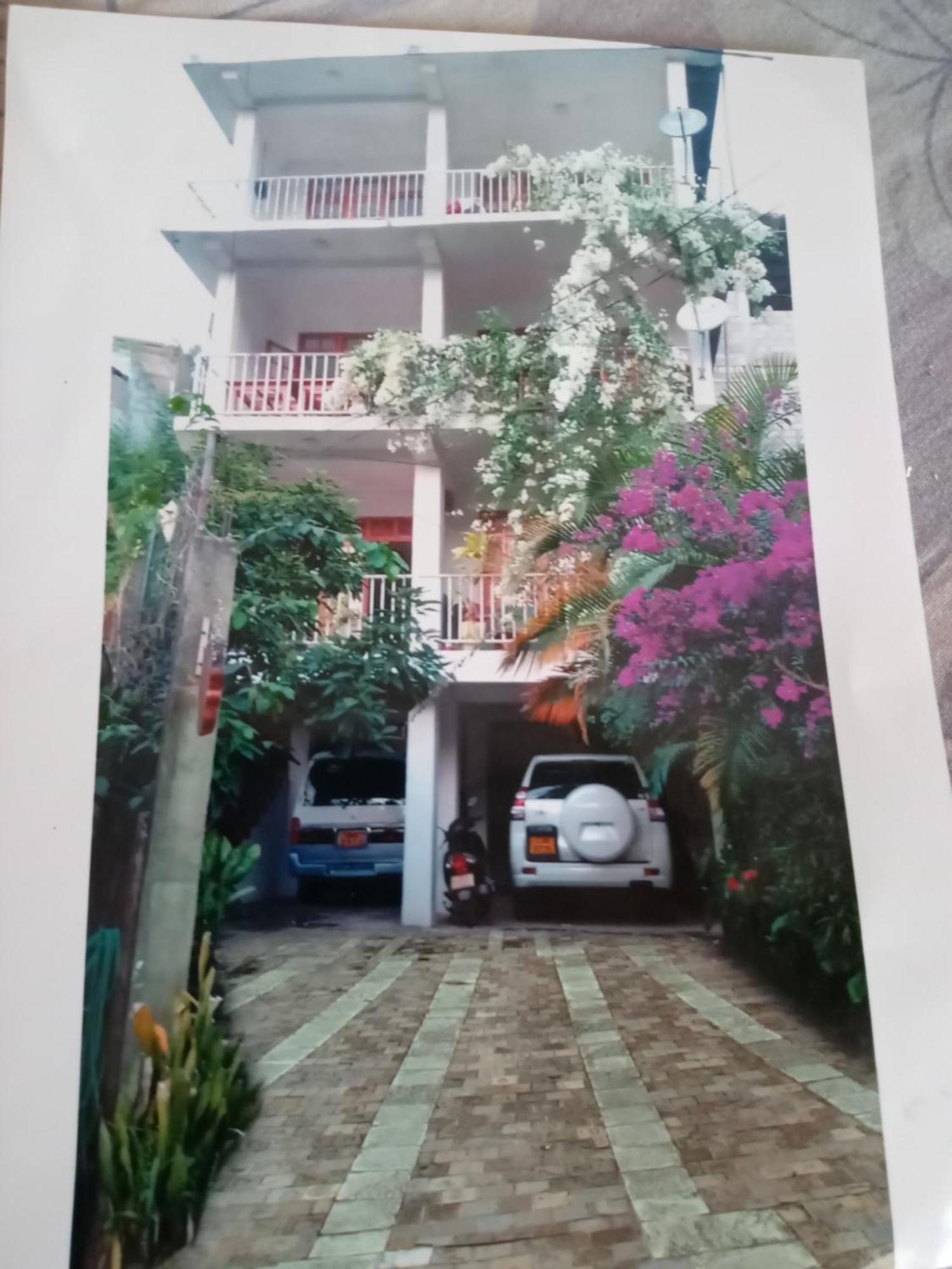 Old Town Hotel Kandy Esterno foto